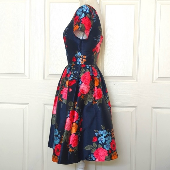 Chi Chi London Floral Dress - Picture 6 of 6